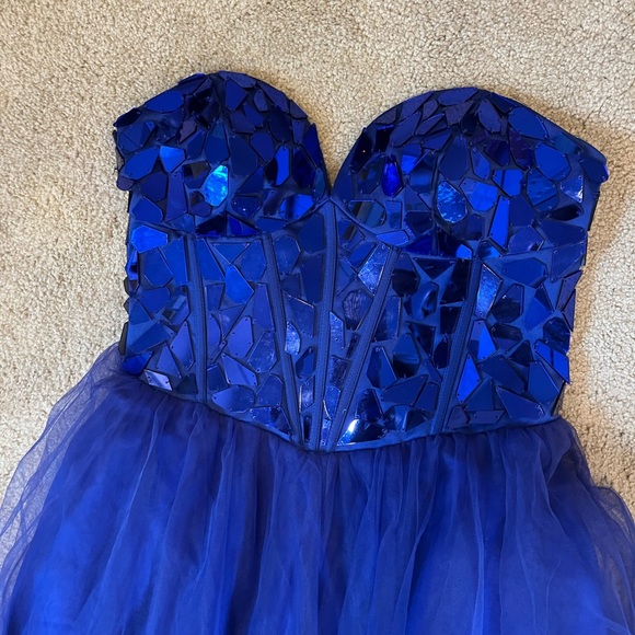 DAVID’S BRIDAL Jules and Cleo Mosaic Beaded Prom Dress | Color: Blue | Size 2 - Picture 6 of 10